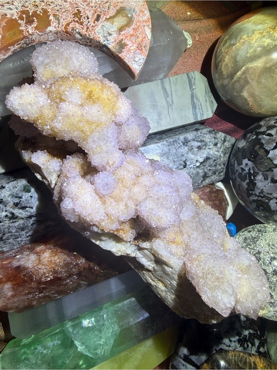Accessories - Spirit Quartz w/Stalactite lots of points
